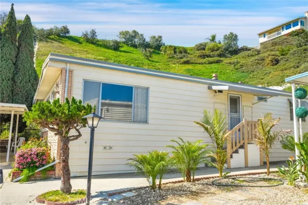 $149,900 | 2550 Pacific Coast Highway, Unit 256, Torrance, CA 90505