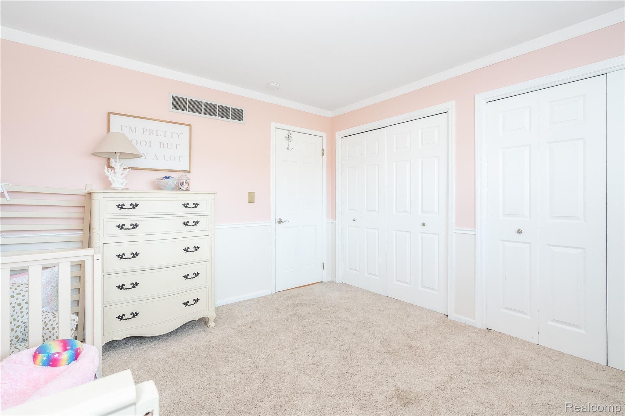 24105 Waltz Road New Boston, MI 48164 - Photo 25 of 40 24105 Waltz Rd-7911.jpg