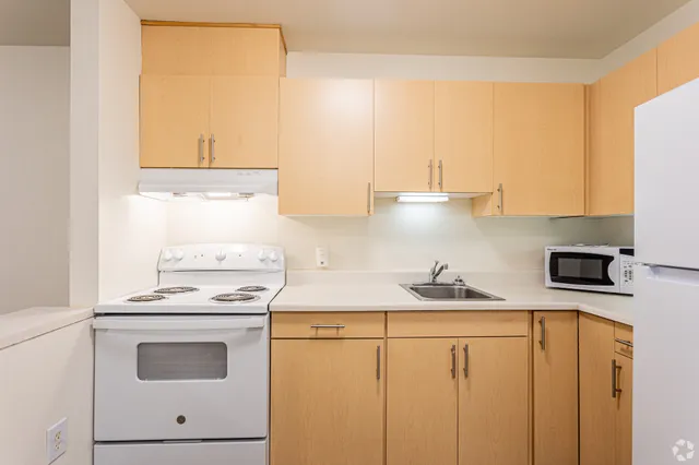 $1,400 | 6940 37th Avenue South, Seattle, WA 98118