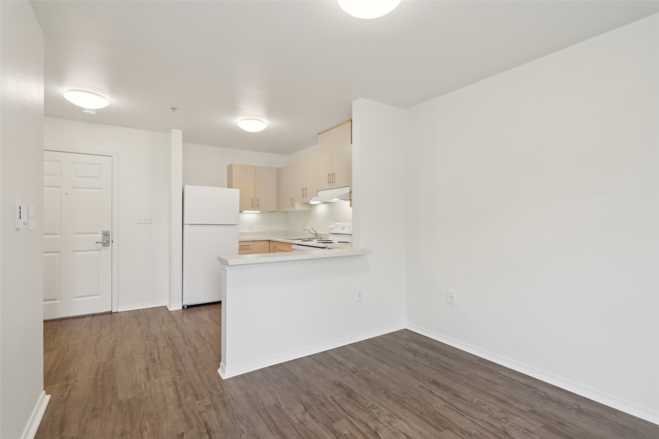 6940 37th Avenue South Seattle, WA 98118 - Photo 45 of 50 a view of kitchen with wooden floor