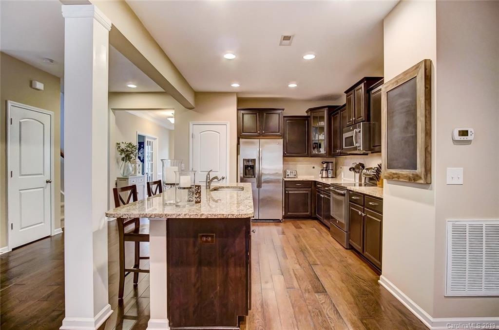 710 Old Cove Road Tega Cay, SC 29708 - Photo 18 of 38