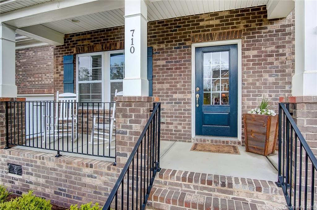 710 Old Cove Road Tega Cay, SC 29708 - Photo 4 of 38