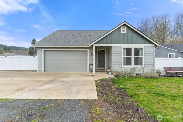 $410,000 | 817 B Street, Vader, WA 98593