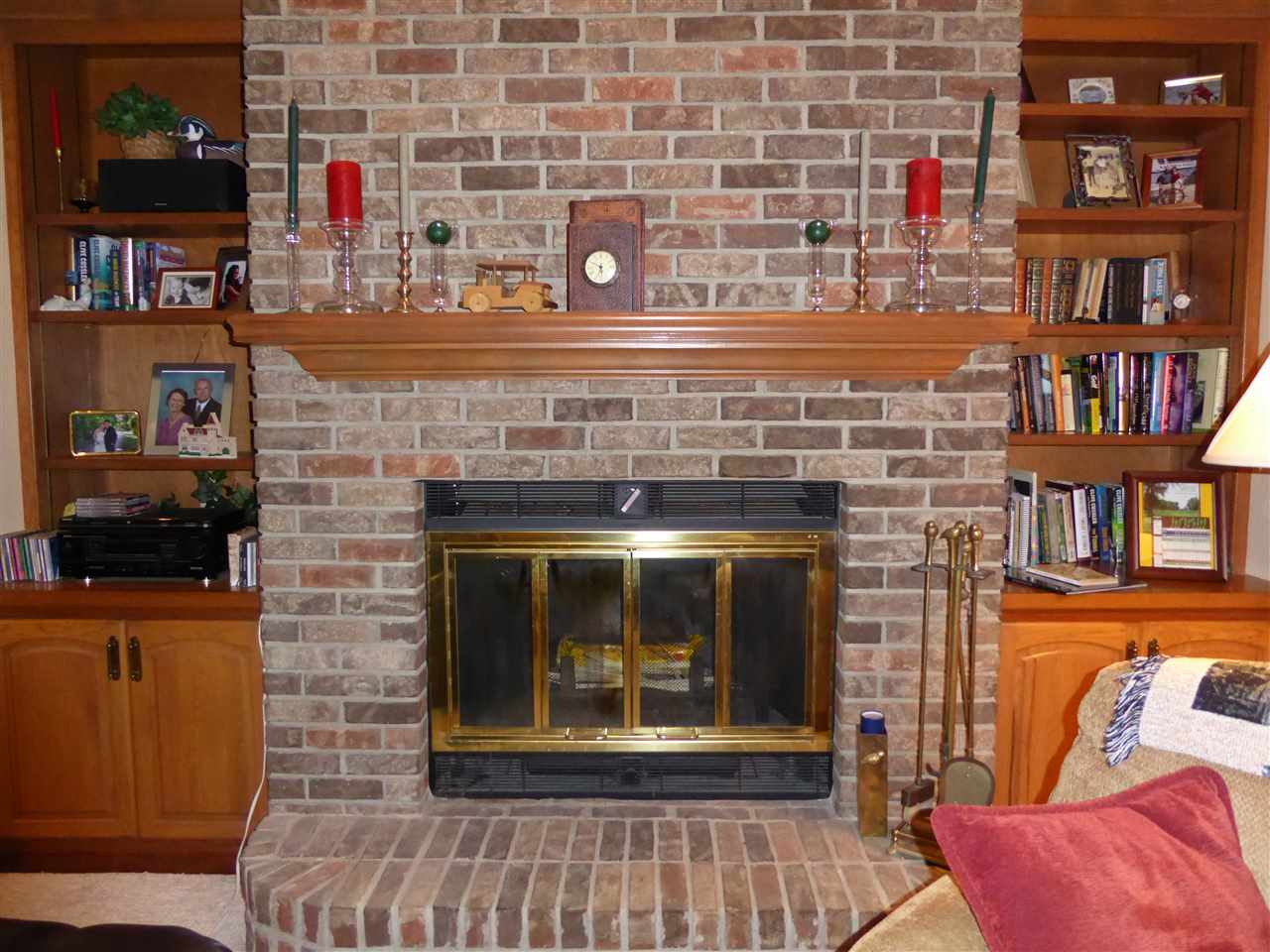 8301 Hawk Spring Hill Fort Wayne, IN 46825 - Photo 6 of 29 Gallery Image 6