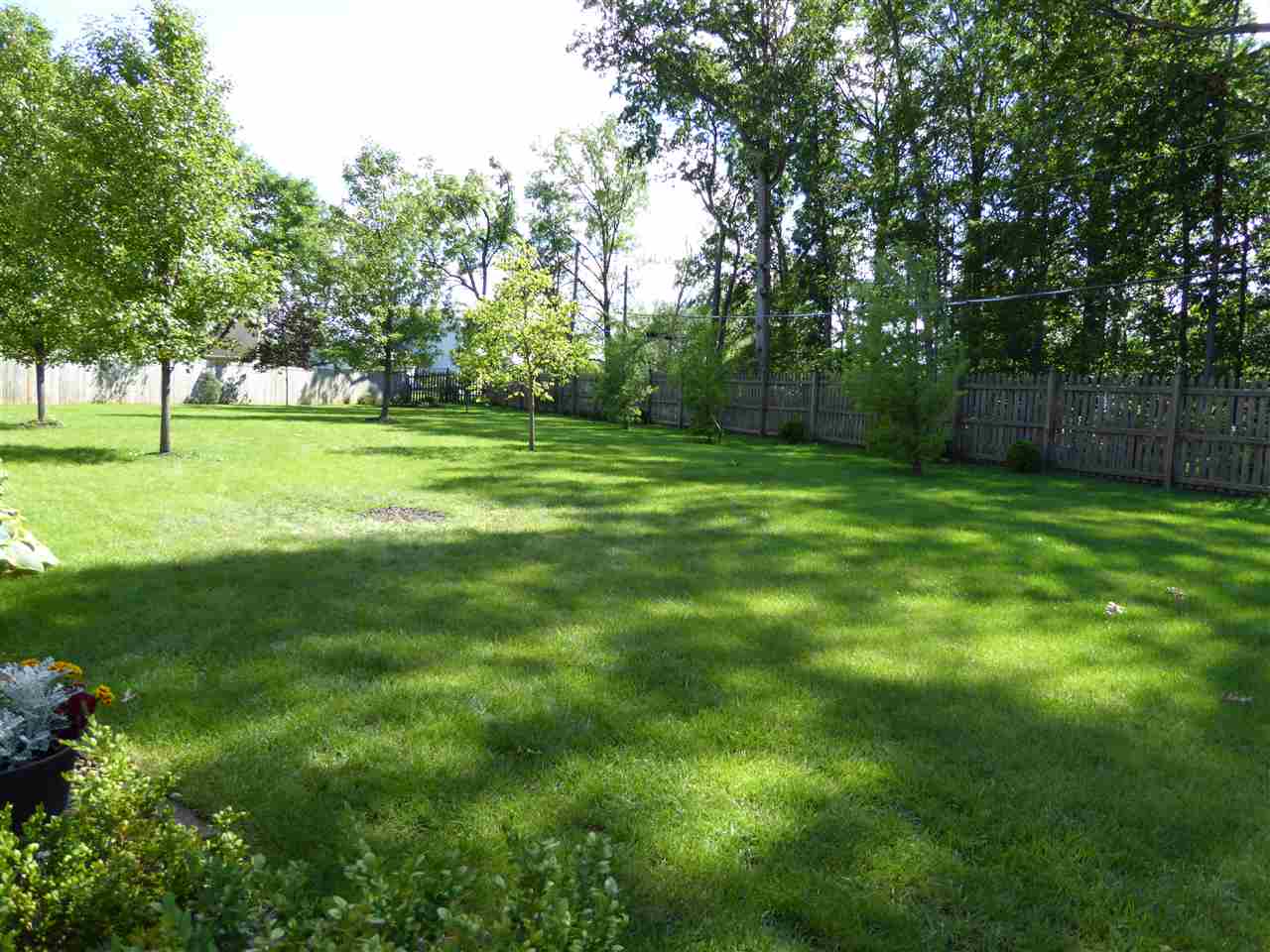 8301 Hawk Spring Hill Fort Wayne, IN 46825 - Photo 8 of 29 Gallery Image 8