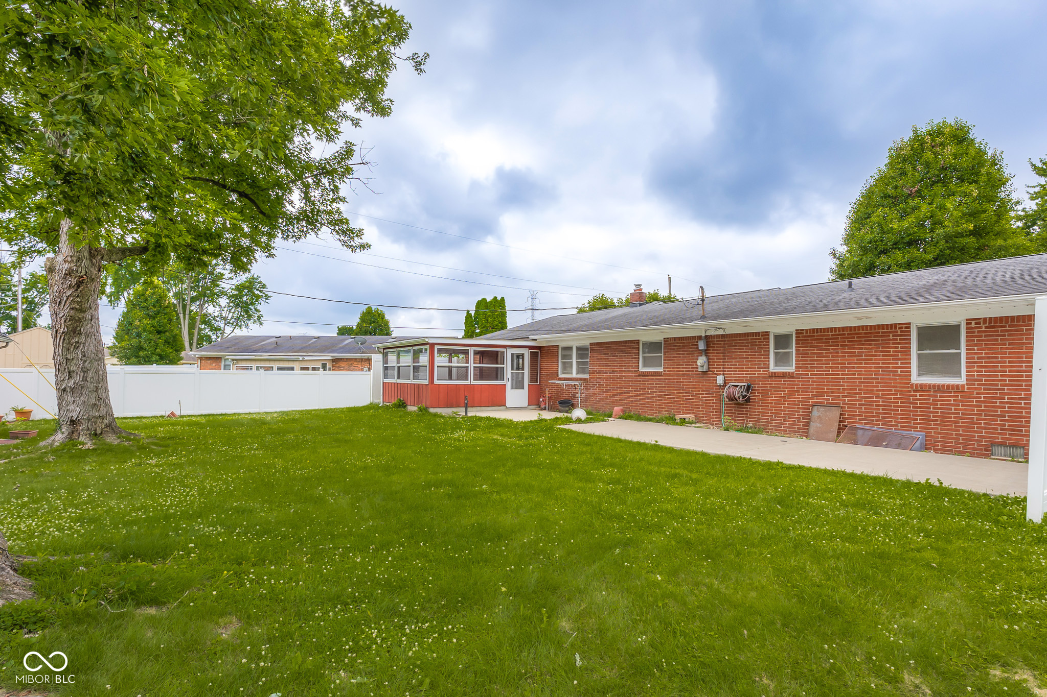 2715 Magnolia Court Columbus, IN 47203 - Photo 36 of 42