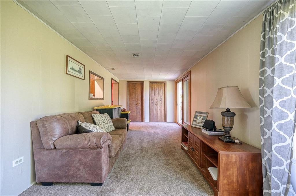 369 Hollow Road Darlington, PA 16115 - Photo 17 of 24 Gallery Image 17