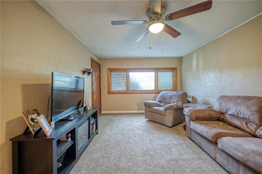 369 Hollow Road Darlington, PA 16115 - Photo 5 of 24 Gallery Image 5