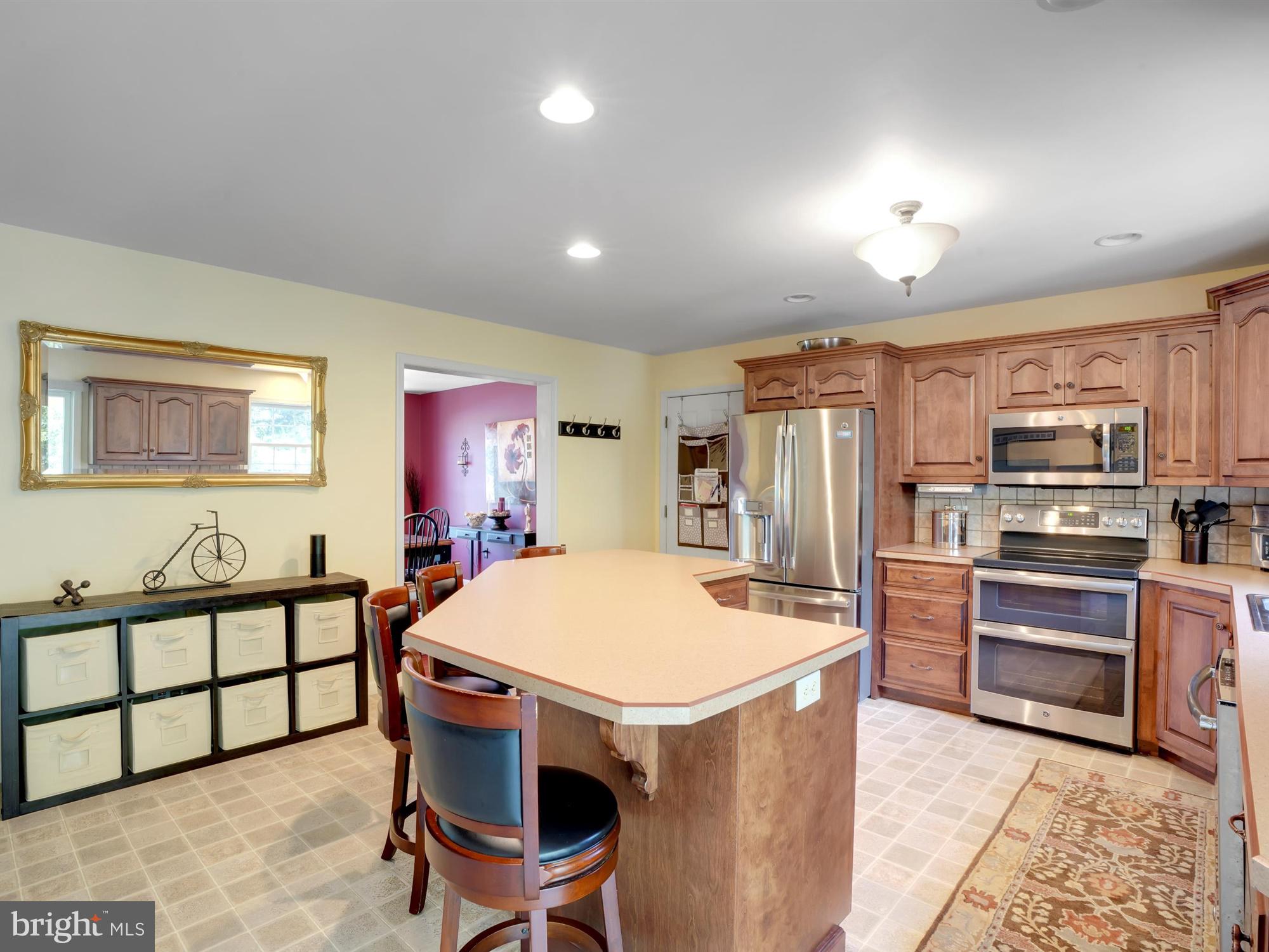 1504 Rolling Meadow Road Lebanon, PA 17046 - Photo 10 of 33 V2