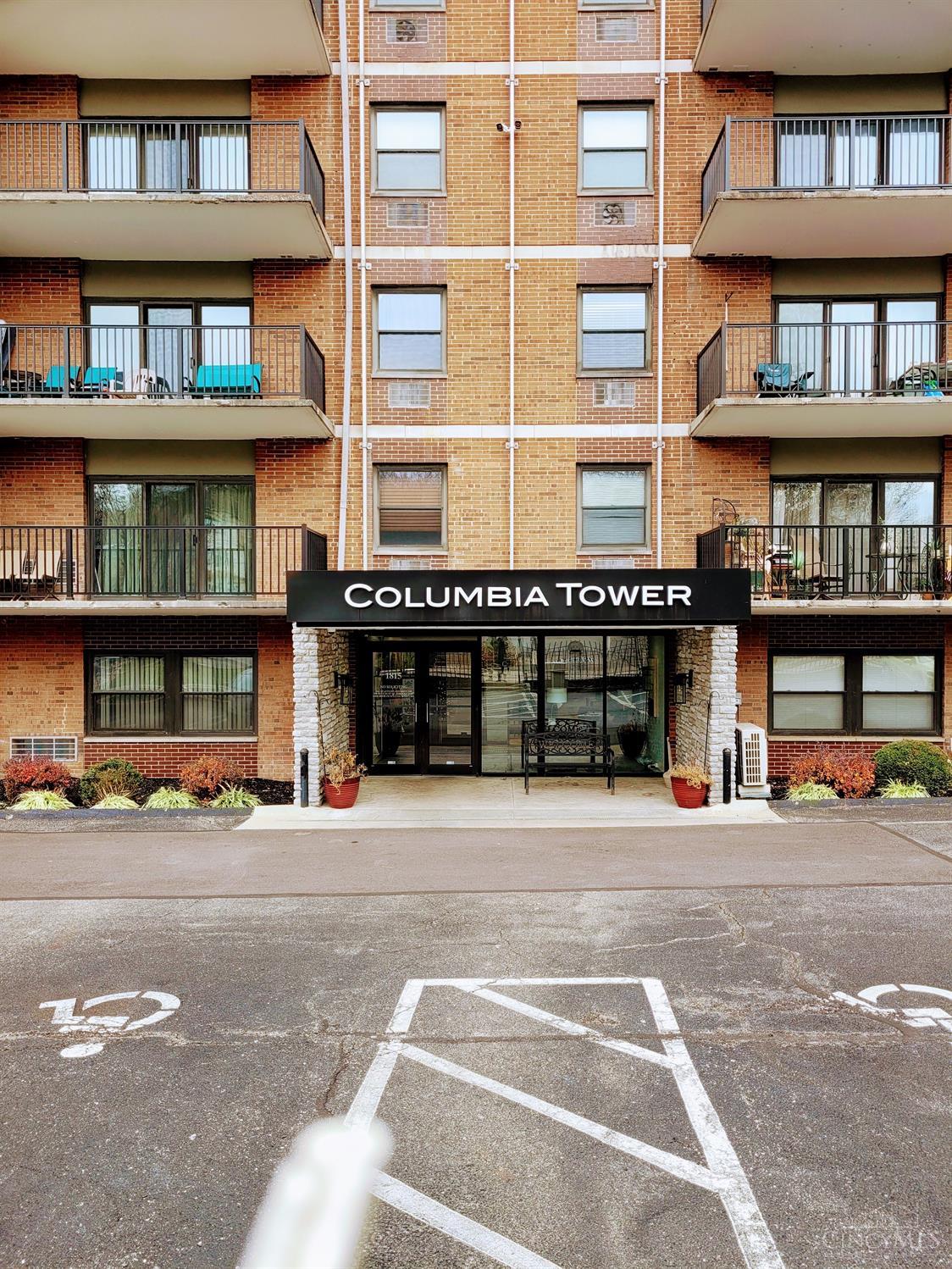 1815 William Howard Taft Road, Unit 903 Cincinnati, OH 45206 - Photo 1 of 29