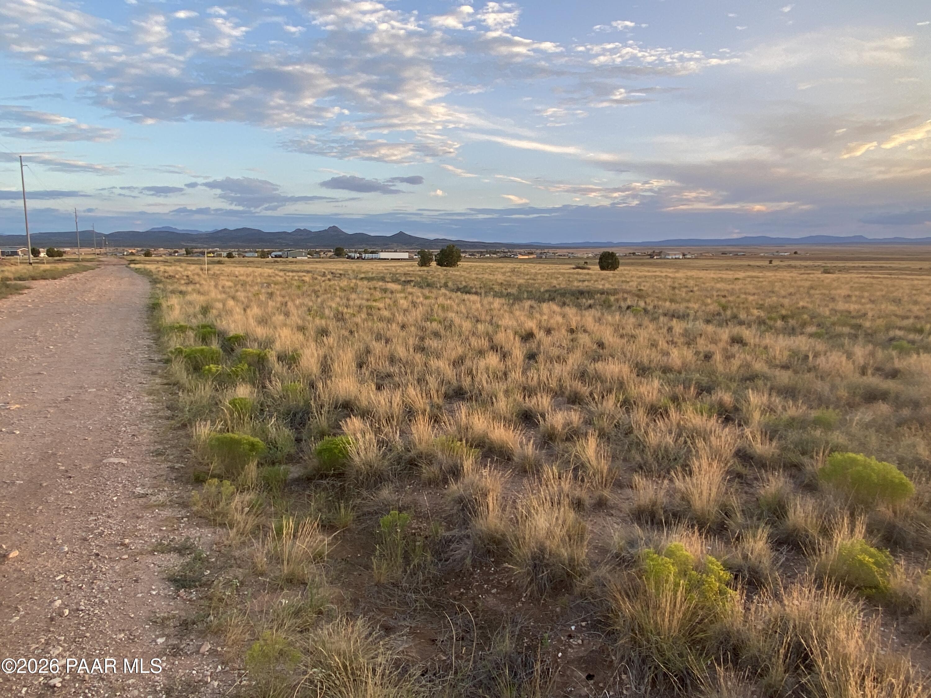 3259 West Onyx Road Paulden, AZ 86334 - Photo 3 of 8 IMG_8568
