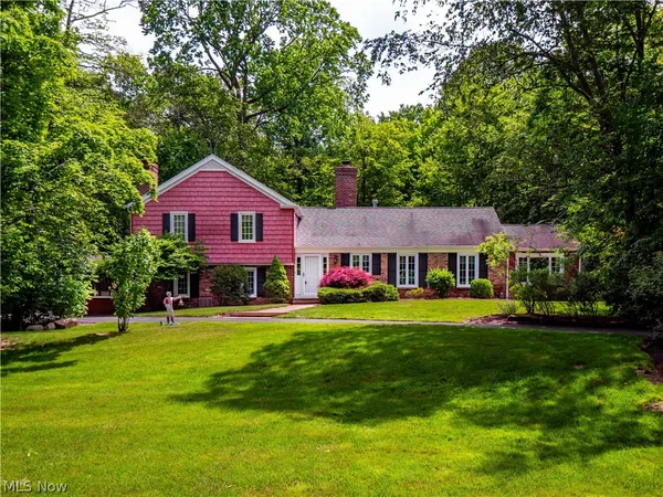 $425,000 | 15225 Hook Hollow Road, Novelty, OH 44072