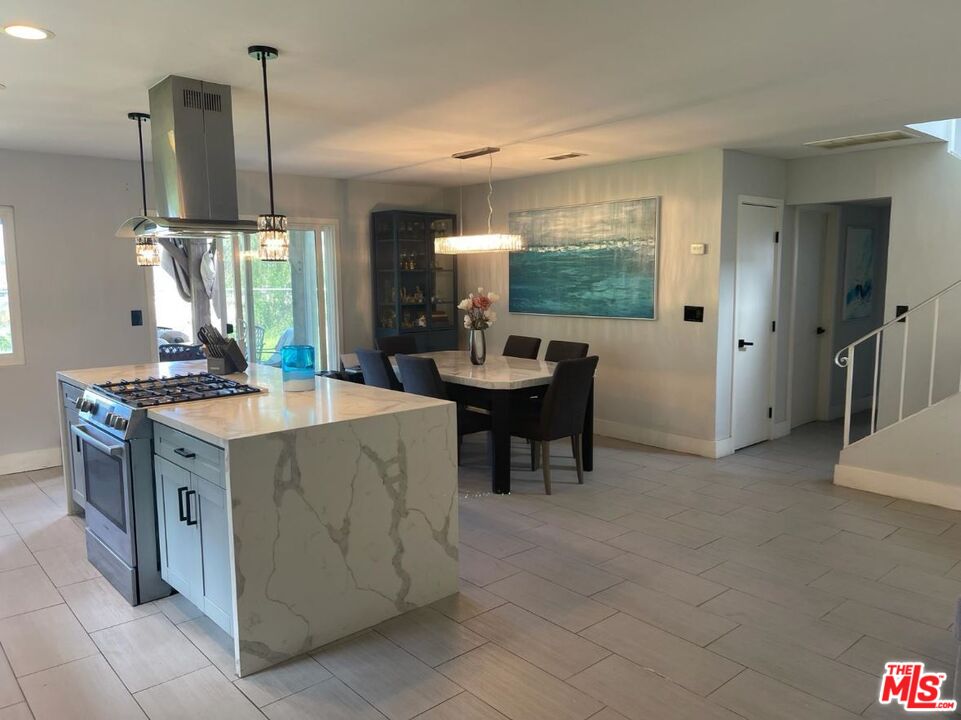 195 Foussat Road Oceanside, CA 92054 - Photo 10 of 22 Gallery Image 10