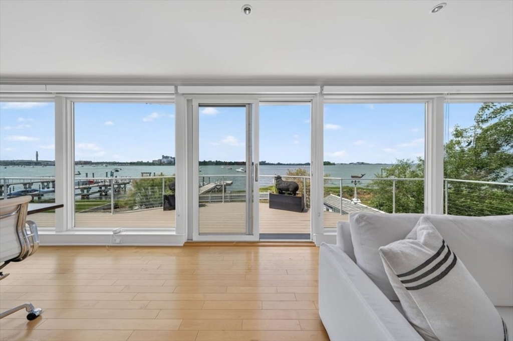 9 Beach Road Hingham, MA 02043 - Photo 5 of 34