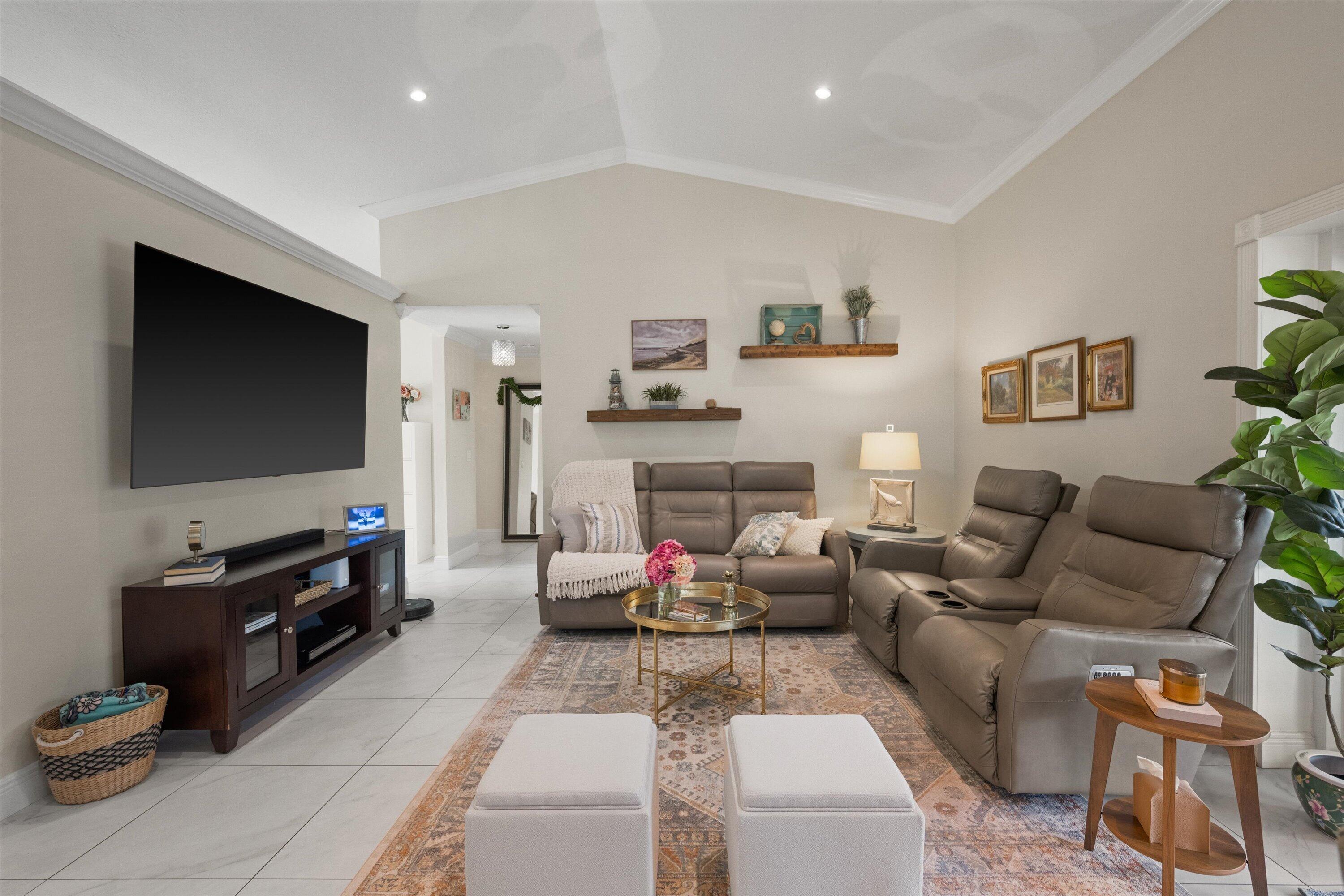 1064 Raintree Lane Wellington, FL 33414 - Photo 11 of 39 Living Room 2