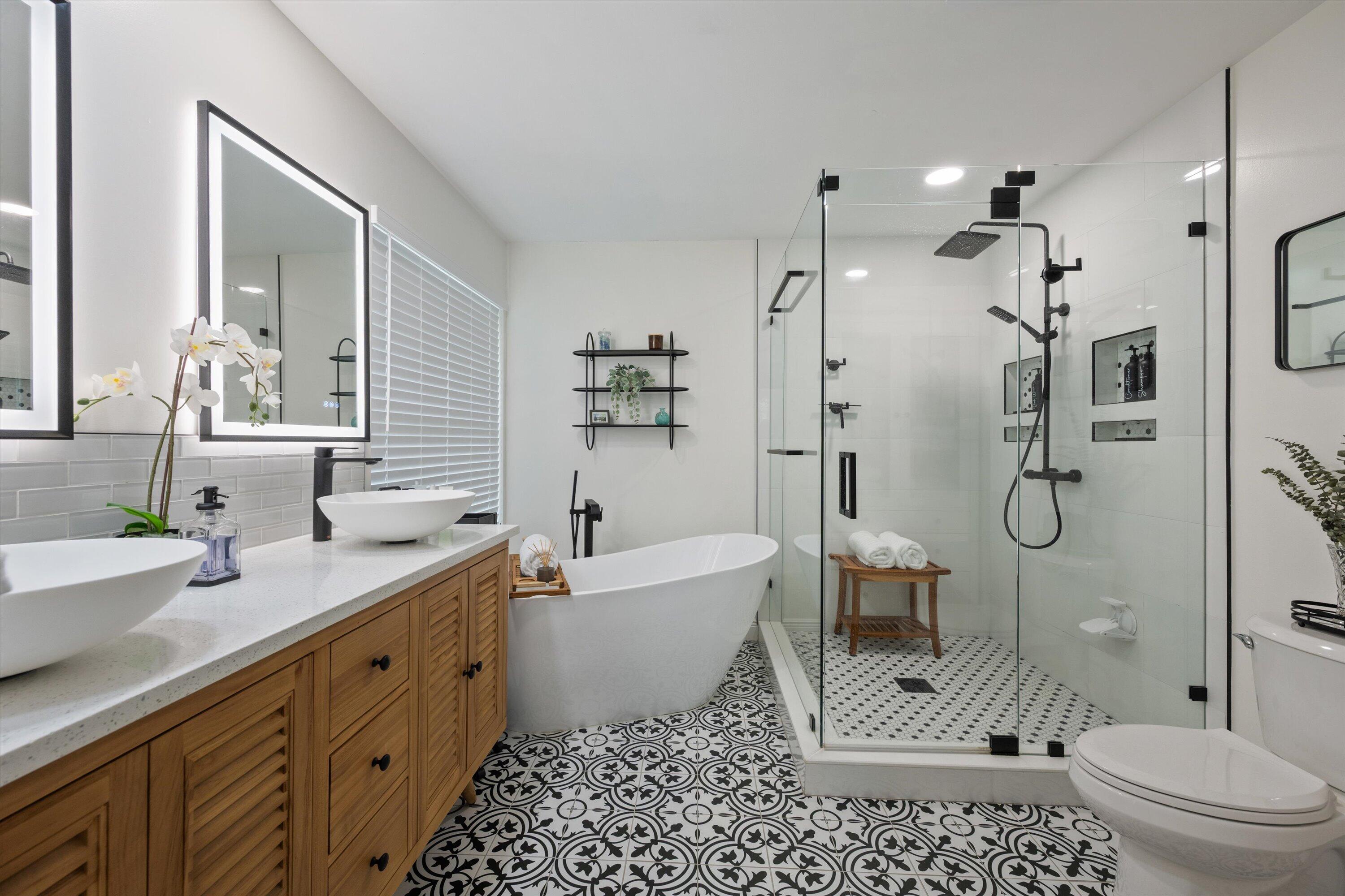 1064 Raintree Lane Wellington, FL 33414 - Photo 20 of 39 Primary Bathroom