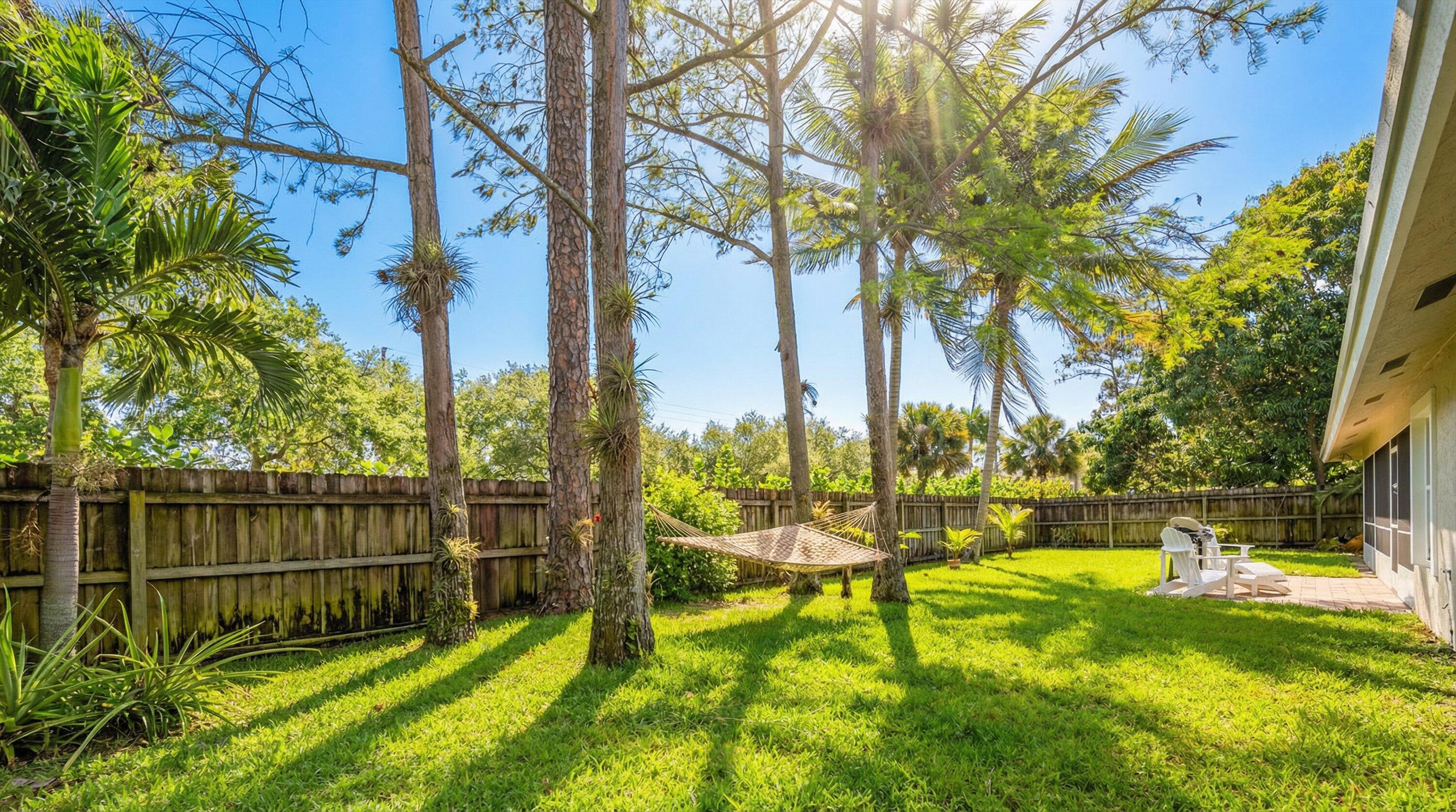 1064 Raintree Lane Wellington, FL 33414 - Photo 34 of 39 Backyard