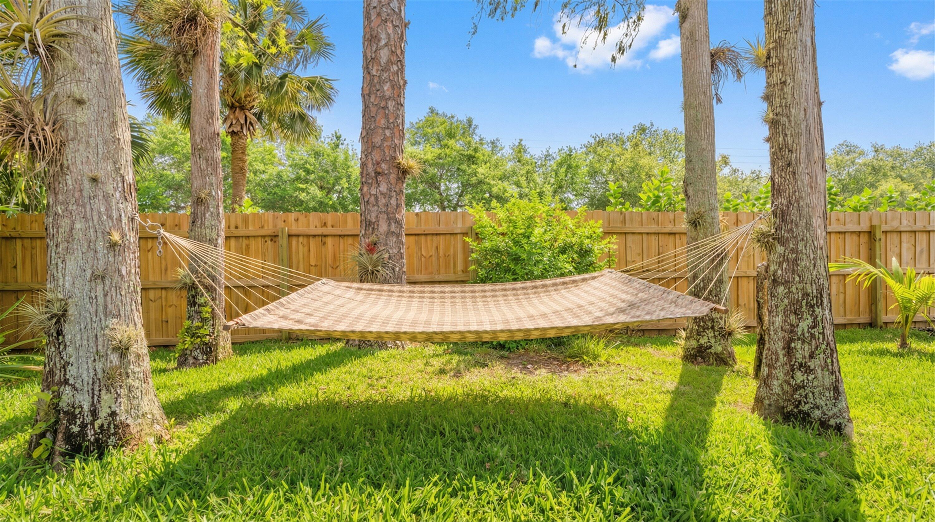 1064 Raintree Lane Wellington, FL 33414 - Photo 35 of 39 Backyard