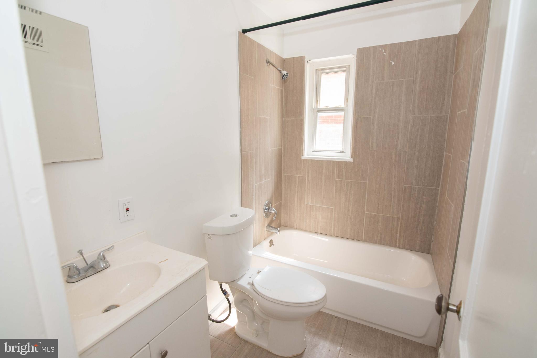 503 Brandywine Street Southeast Washington, DC 20032 - Photo 4 of 34