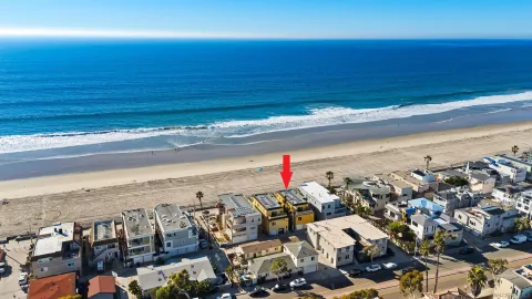 $3,950,000 | 3537 Ocean Front Walk, San Diego, CA 92109