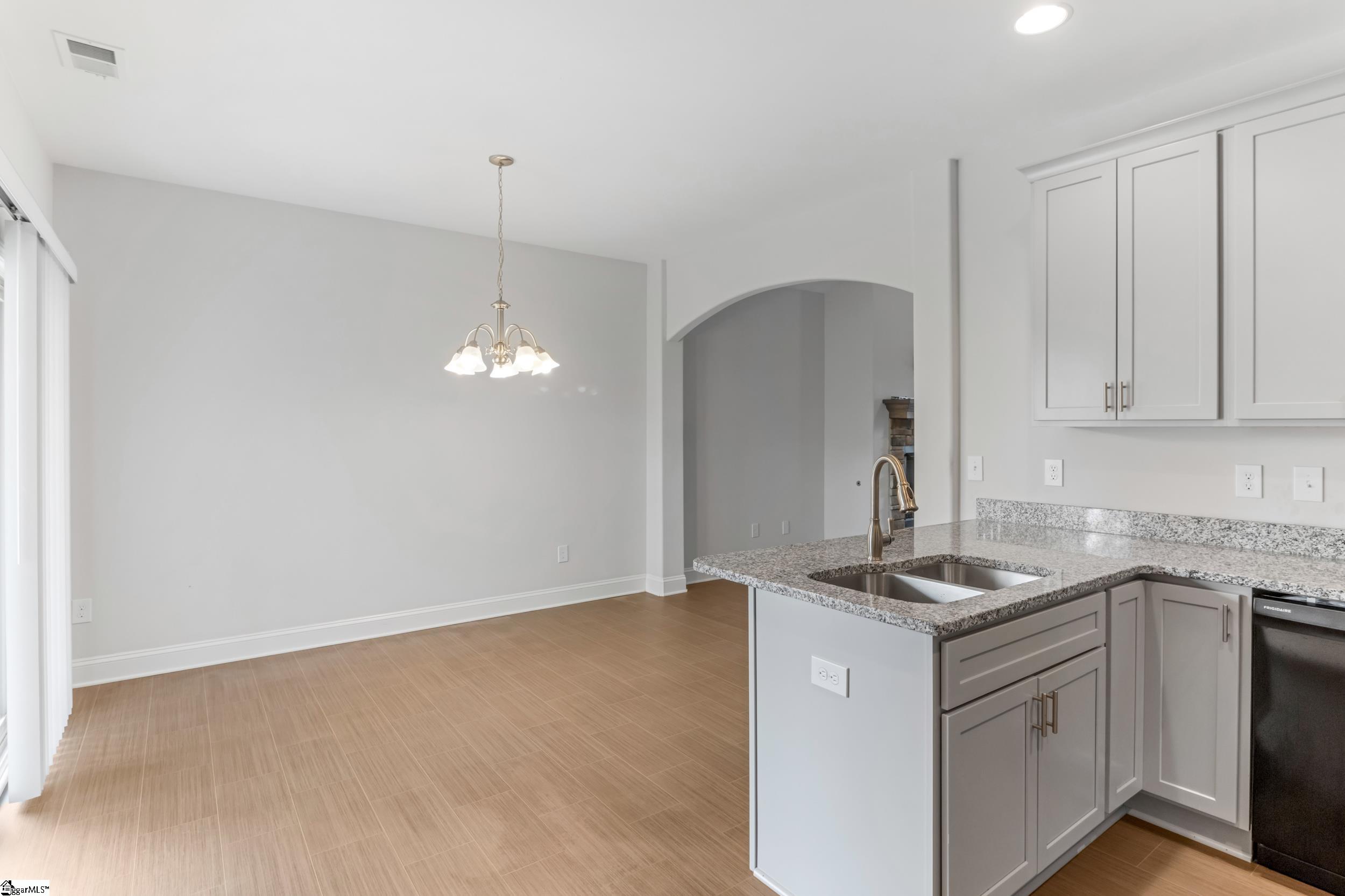 2319 Davenport Court Moore, SC 29369 - Photo 13 of 37