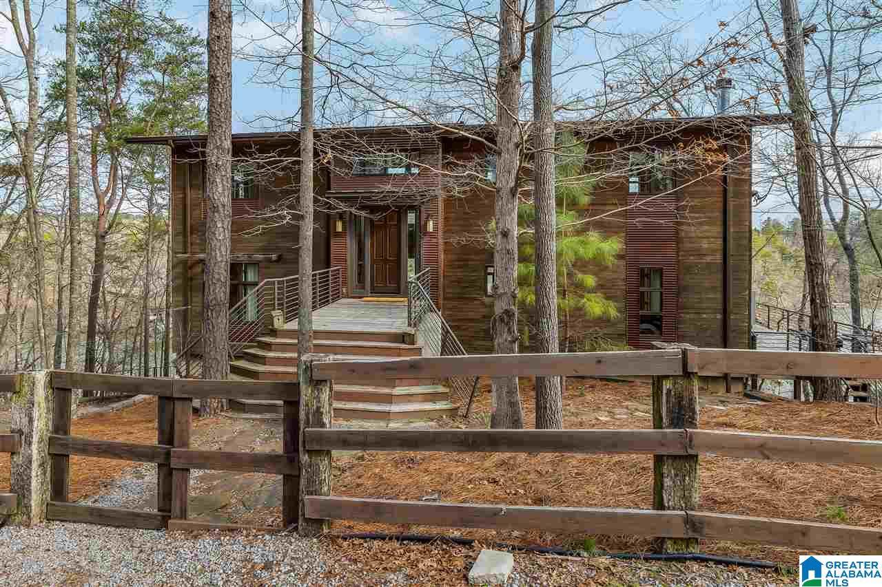205 Sunset Boulevard Oneonta, AL 35121 - Photo 1 of 45