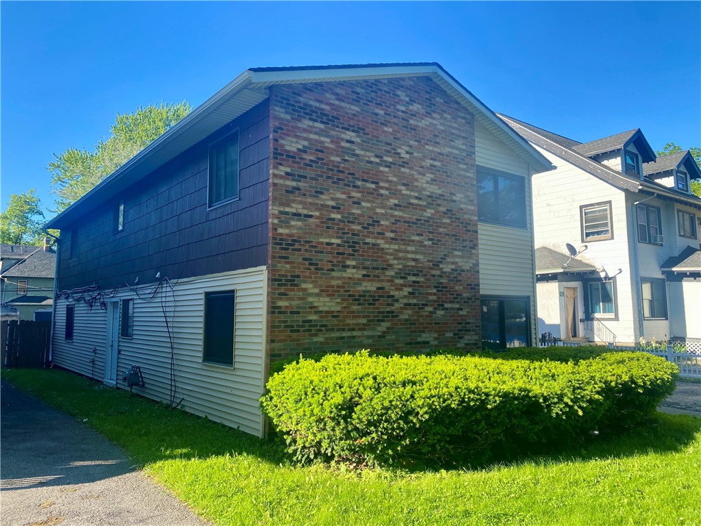 618 Garson Avenue Rochester, NY 14609 - Photo 4 of 24