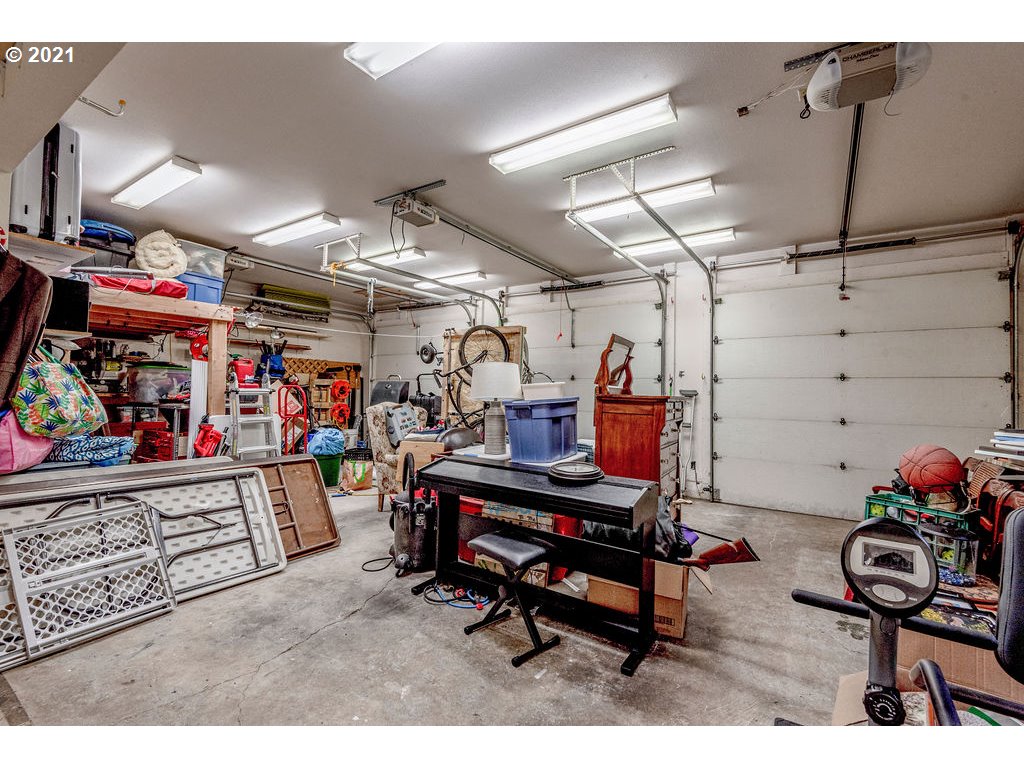 3236 Pacific Way Longview, WA 98632 - Photo 22 of 32 Gallery Image 22