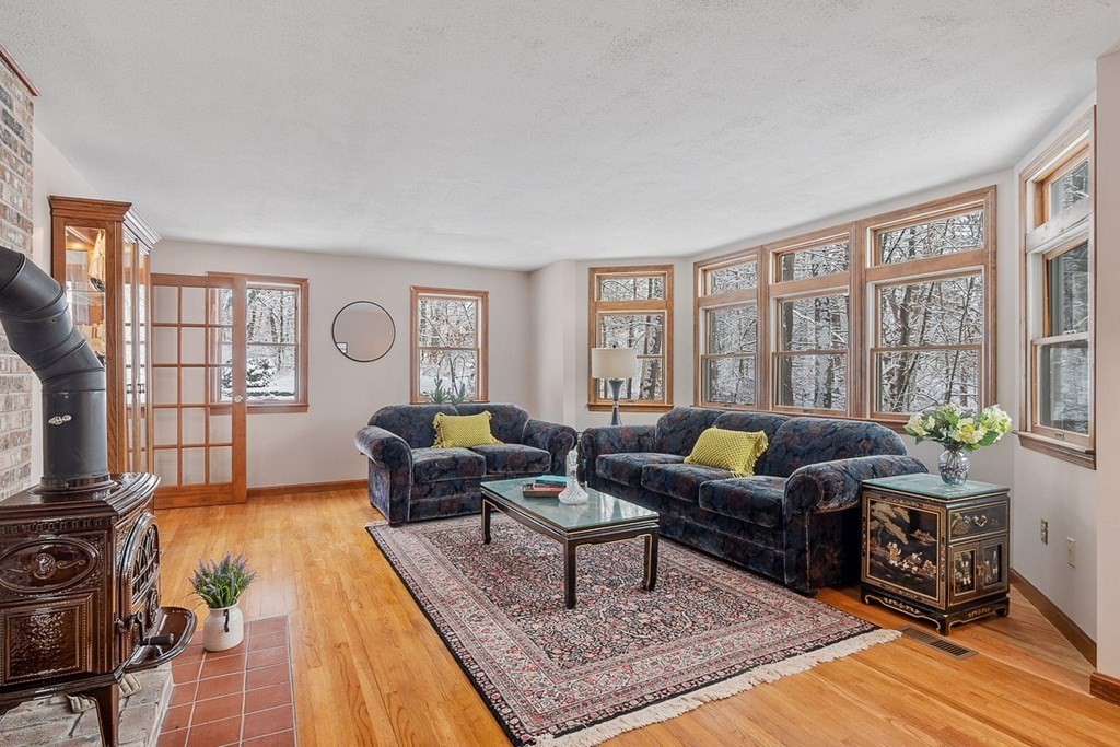 157 Mill Road Chelmsford, MA 01824 - Photo 3 of 42 Gallery Image 3