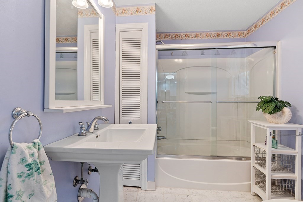 157 Mill Road Chelmsford, MA 01824 - Photo 8 of 42 Gallery Image 8