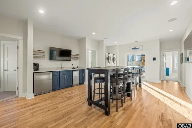 $2,200,000 | 2237 Sandfiddler Road, Unit 9, Corolla, NC 27927