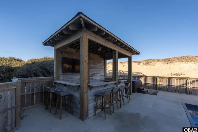 $2,200,000 | 2237 Sandfiddler Road, Unit 9, Corolla, NC 27927