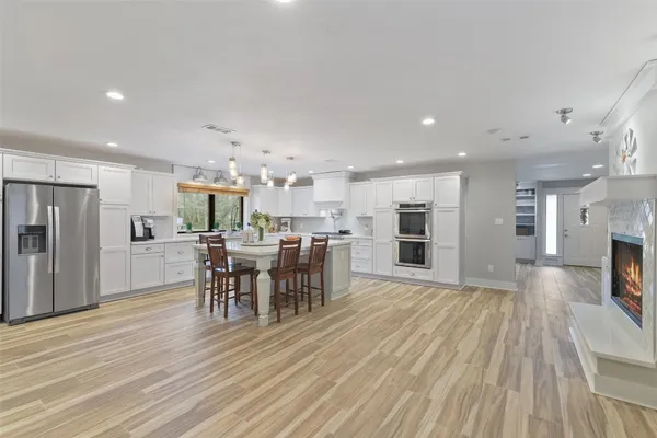 $425,000 | 3319 Shadowcrest Lane, Spring, TX 77380