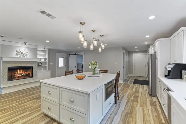 $425,000 | 3319 Shadowcrest Lane, Spring, TX 77380