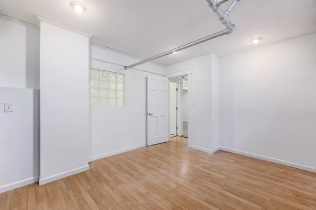 $3,800 | 52 Garden Street, Unit B2, Cambridge, MA 02138