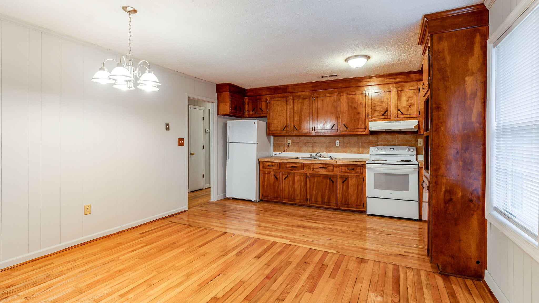 692 York Street Mount Pleasant, SC 29464 - Photo 13 of 28 692-13