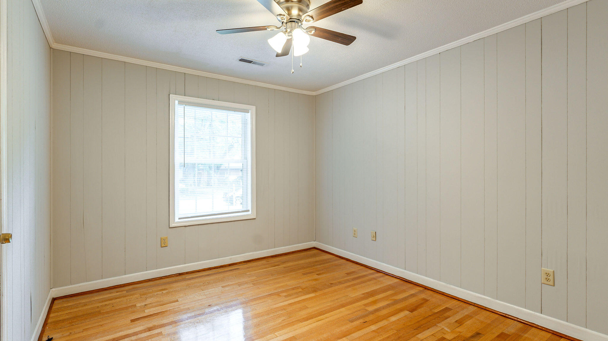 692 York Street Mount Pleasant, SC 29464 - Photo 14 of 28 692-14