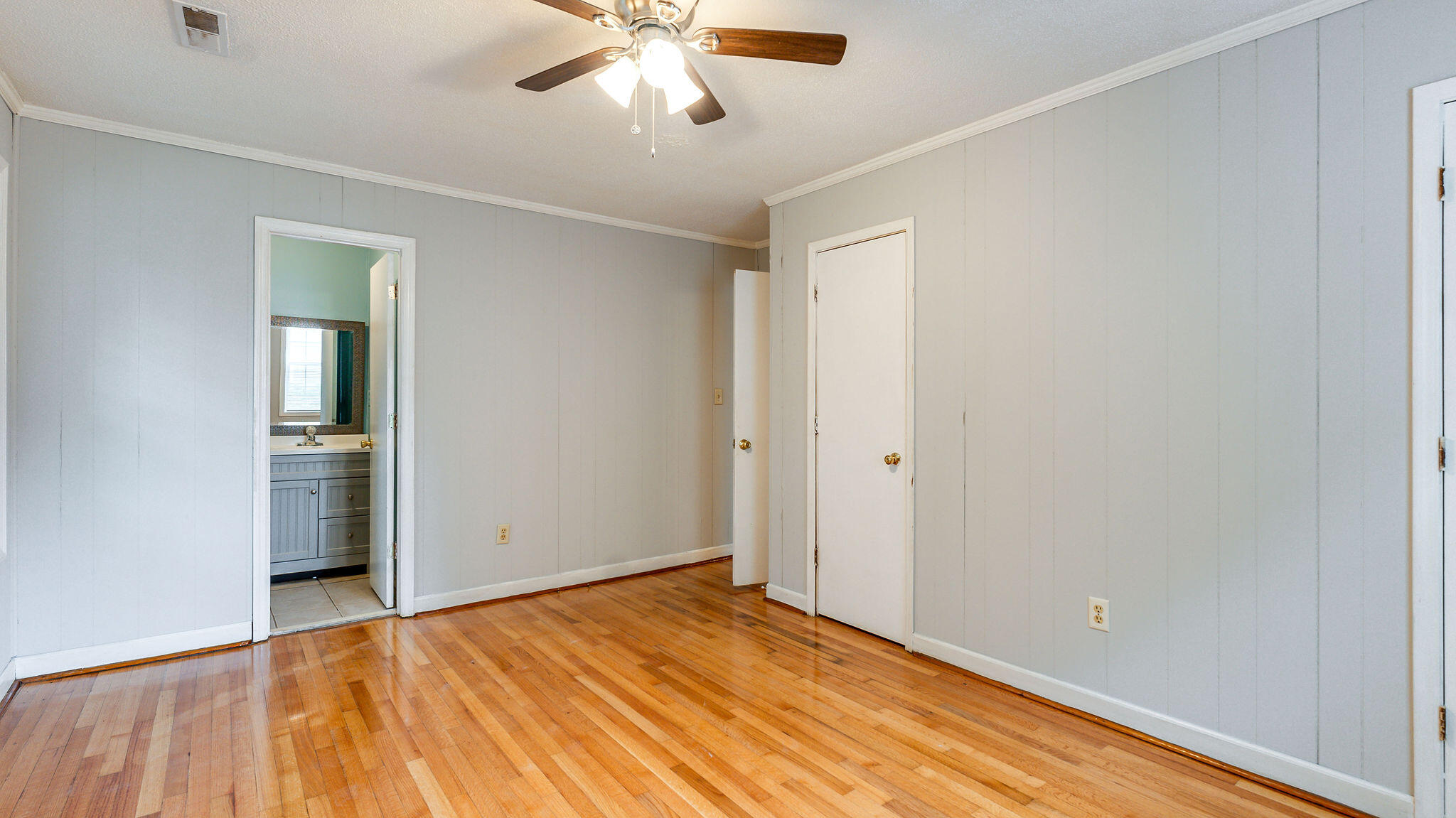 692 York Street Mount Pleasant, SC 29464 - Photo 18 of 28 692-18