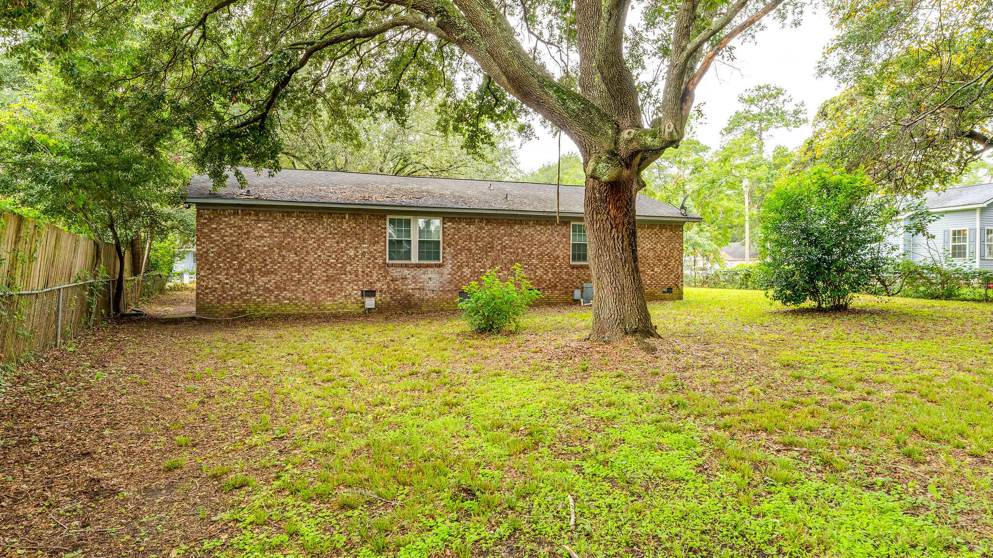 692 York Street Mount Pleasant, SC 29464 - Photo 26 of 28 692-26