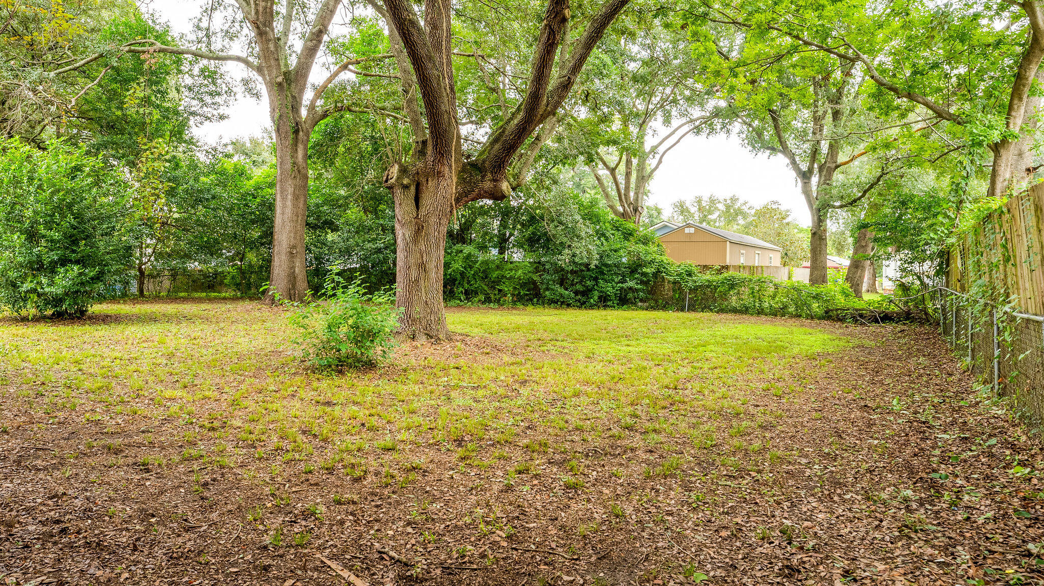 692 York Street Mount Pleasant, SC 29464 - Photo 27 of 28 692-27