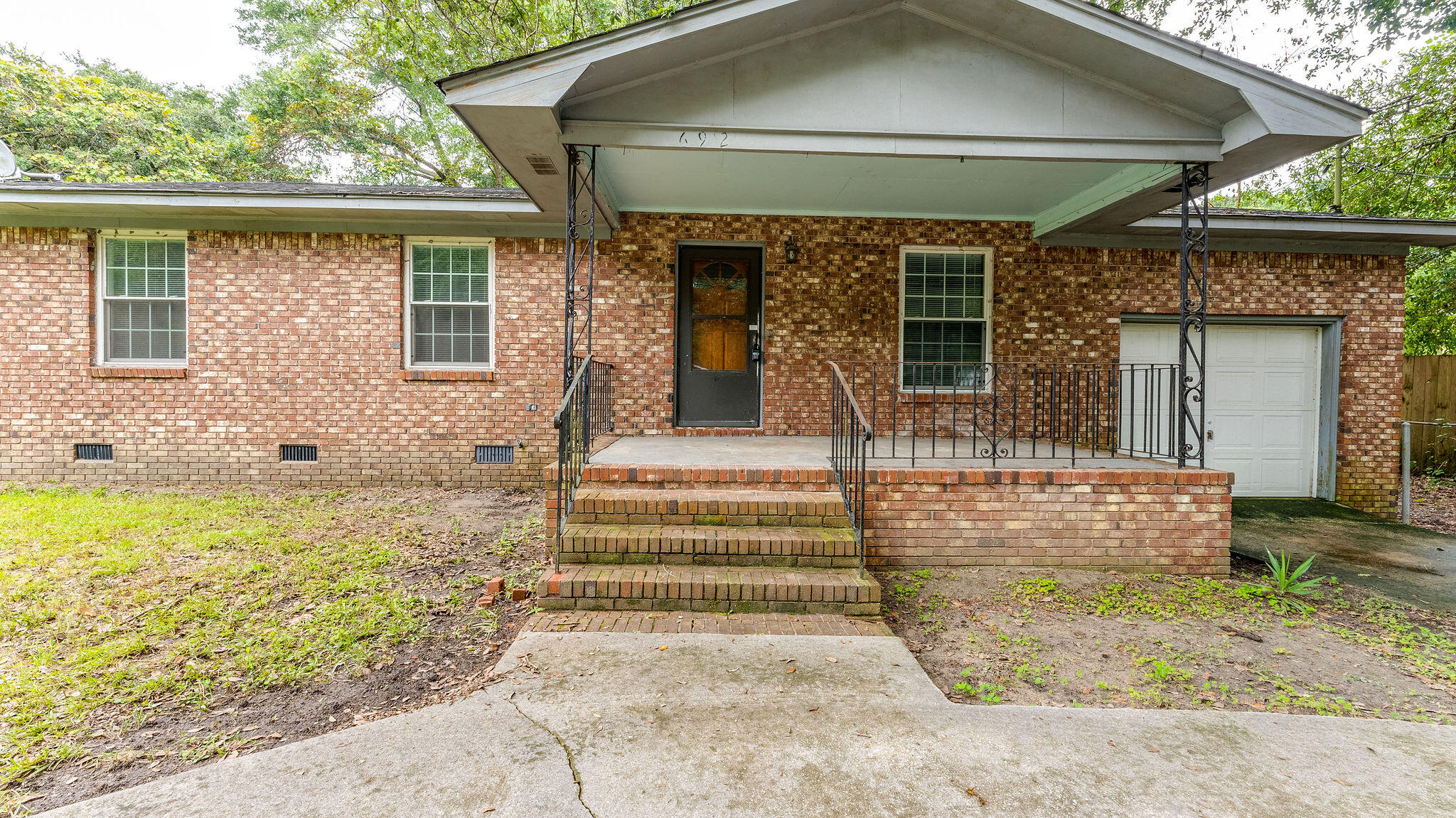 692 York Street Mount Pleasant, SC 29464 - Photo 6 of 28 692-6
