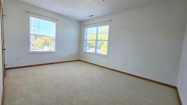 $2,150 | 10900 West Bluemound Road, Unit 215, Wauwatosa, WI 53226