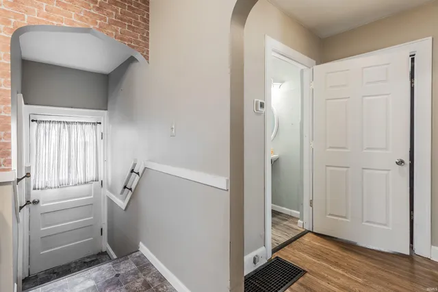 $131,900 | 528 East Parkland Avenue, Evansville, IN 47711