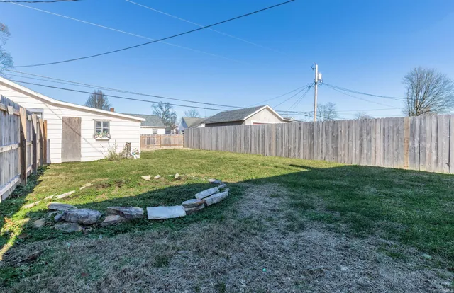 $131,900 | 528 East Parkland Avenue, Evansville, IN 47711