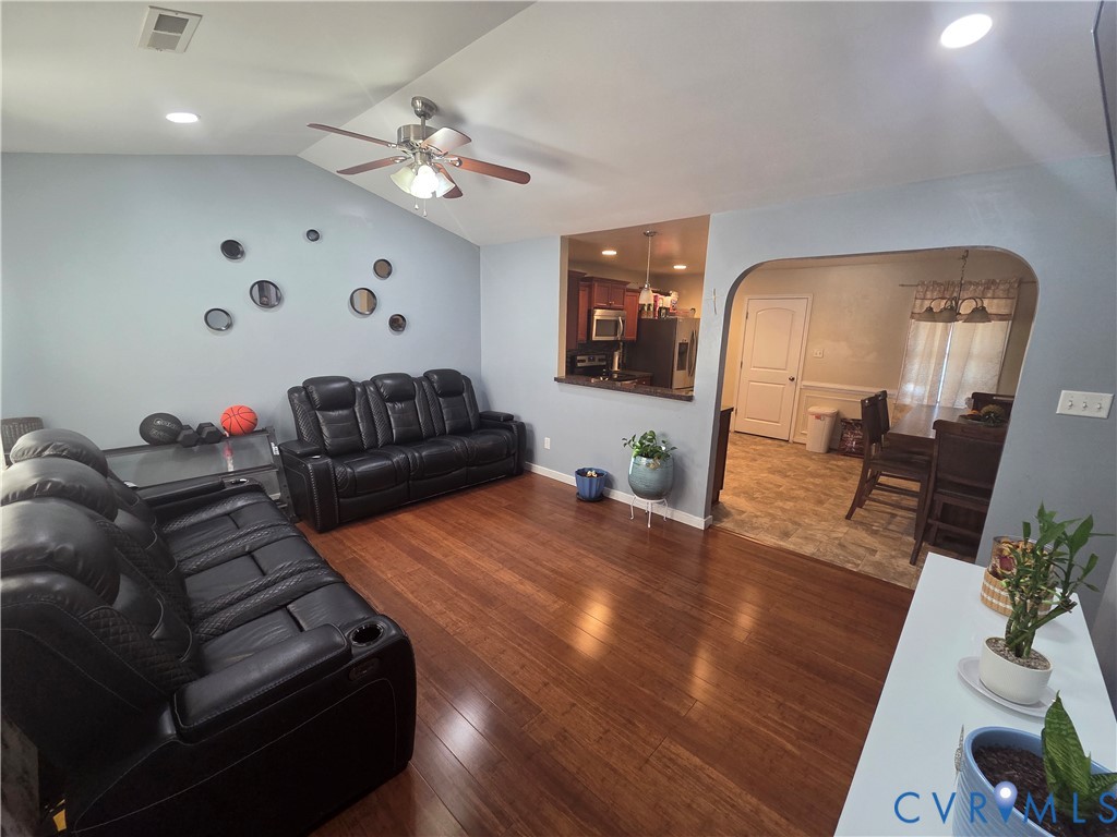4504 Warwick Road Richmond, VA 23234 - Photo 4 of 15 a living room with furniture