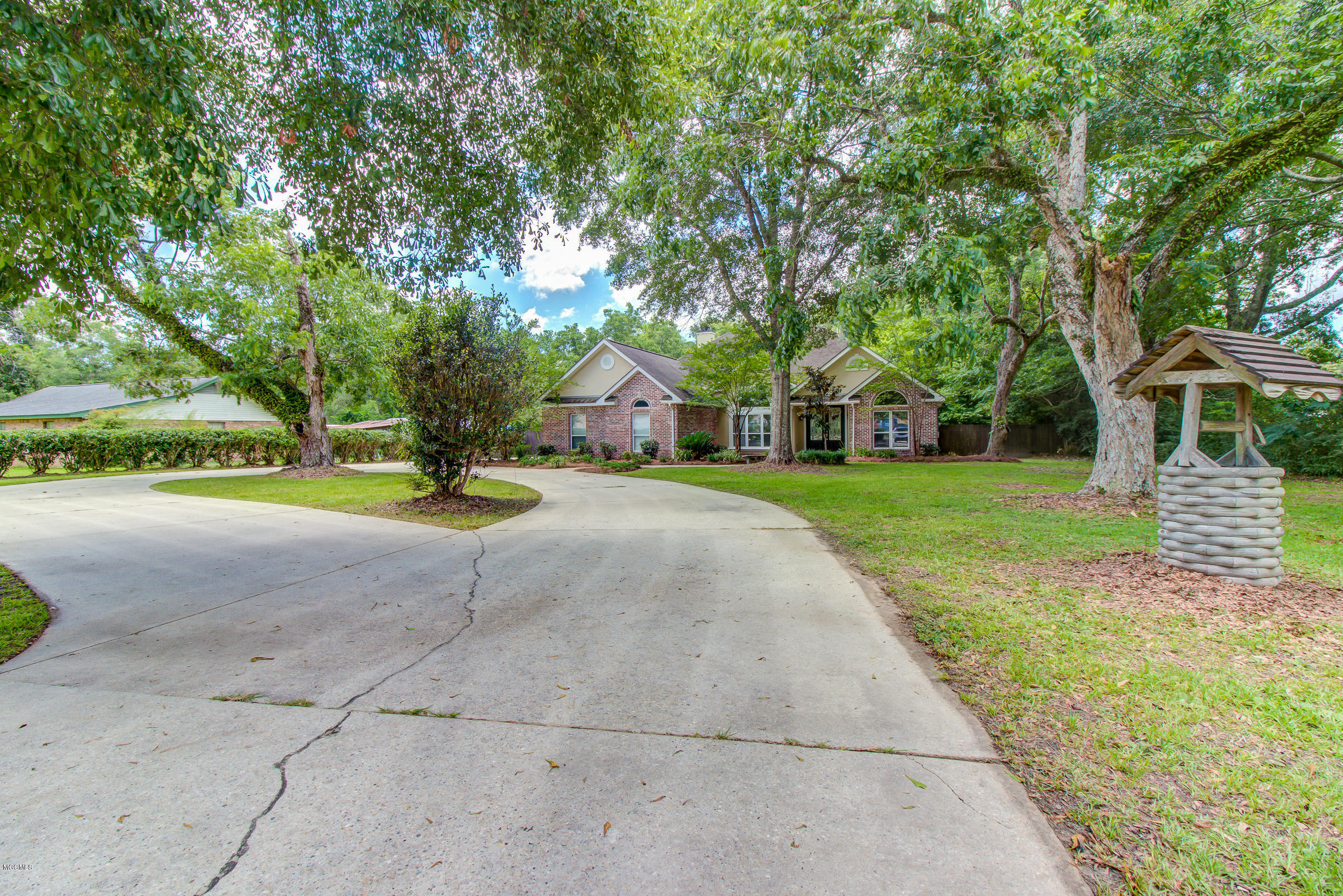 14765 North Swan Road Gulfport, MS 39503 - Photo 4 of 29 Eddie Knox - 14765 N Swan Rd (6)