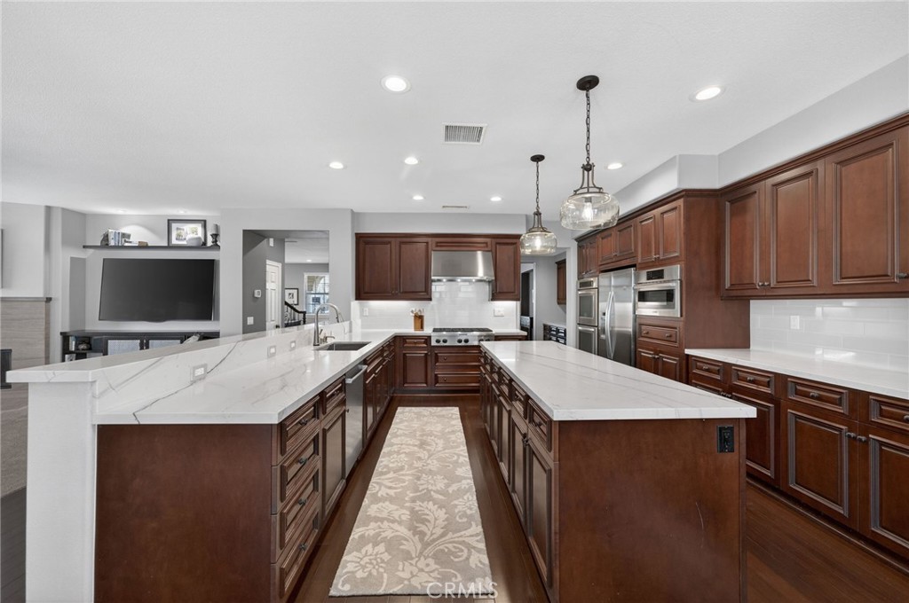 46093 Hunter Trail Temecula, CA 92592 - Photo 2 of 75
