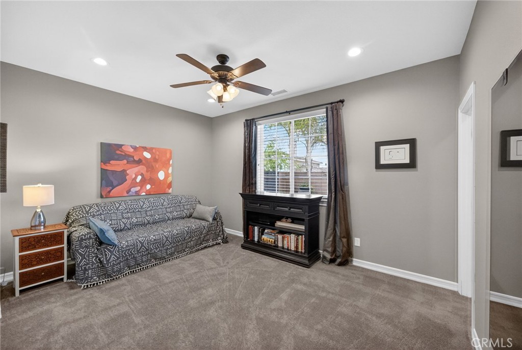 46093 Hunter Trail Temecula, CA 92592 - Photo 26 of 75 Main floor bedroom