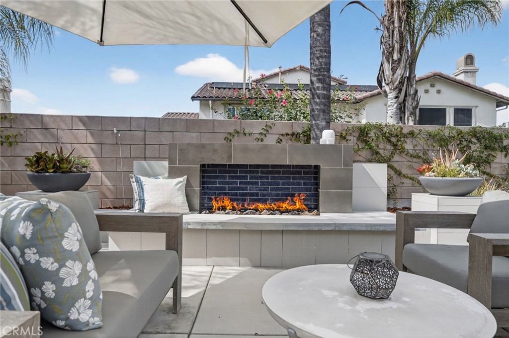 46093 Hunter Trail Temecula, CA 92592 - Photo 66 of 75 Virtually edited for fire in fireplace