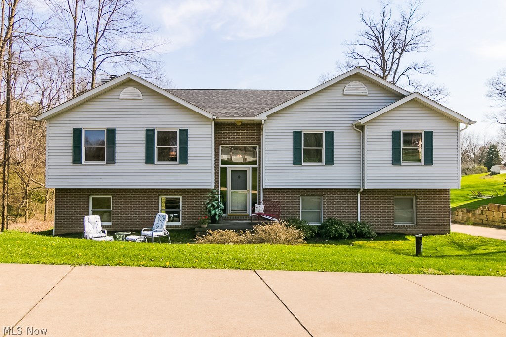 172 Lester Road New Franklin, OH 44319 - Photo 2 of 33